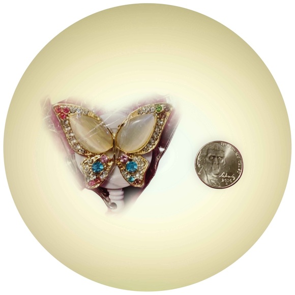 BOGO 3/$5 𝐵𝓊𝓉𝓉𝑒𝓇𝒻𝓁𝓎 𝐼𝒟 𝐵𝒶𝒹𝑔𝑒 𝑅𝑒𝑒𝓁 - Picture 2 of 3